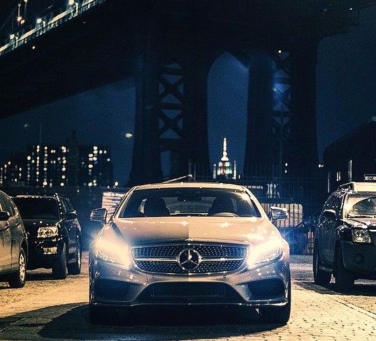 Mercedes-Benz CLS 500 AMG line (Instagram @bernooo)