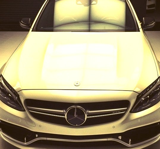 Mercedes-Benz C 63 AMG (Instagram @mercedesamg)