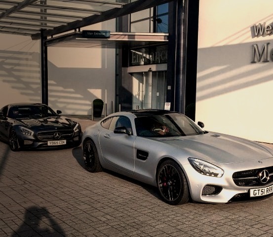 Mercedes-Benz AMG GTs (Instagram @rokenr)